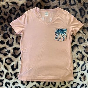 Victoria’s Secret PINK V-Neck Shirt Size Small